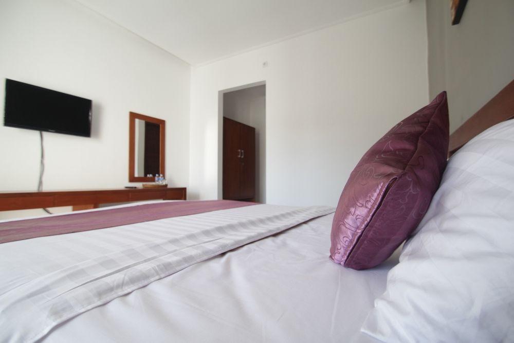 D'Gaduh Suite Kuta กูตา ภายนอก รูปภาพ
