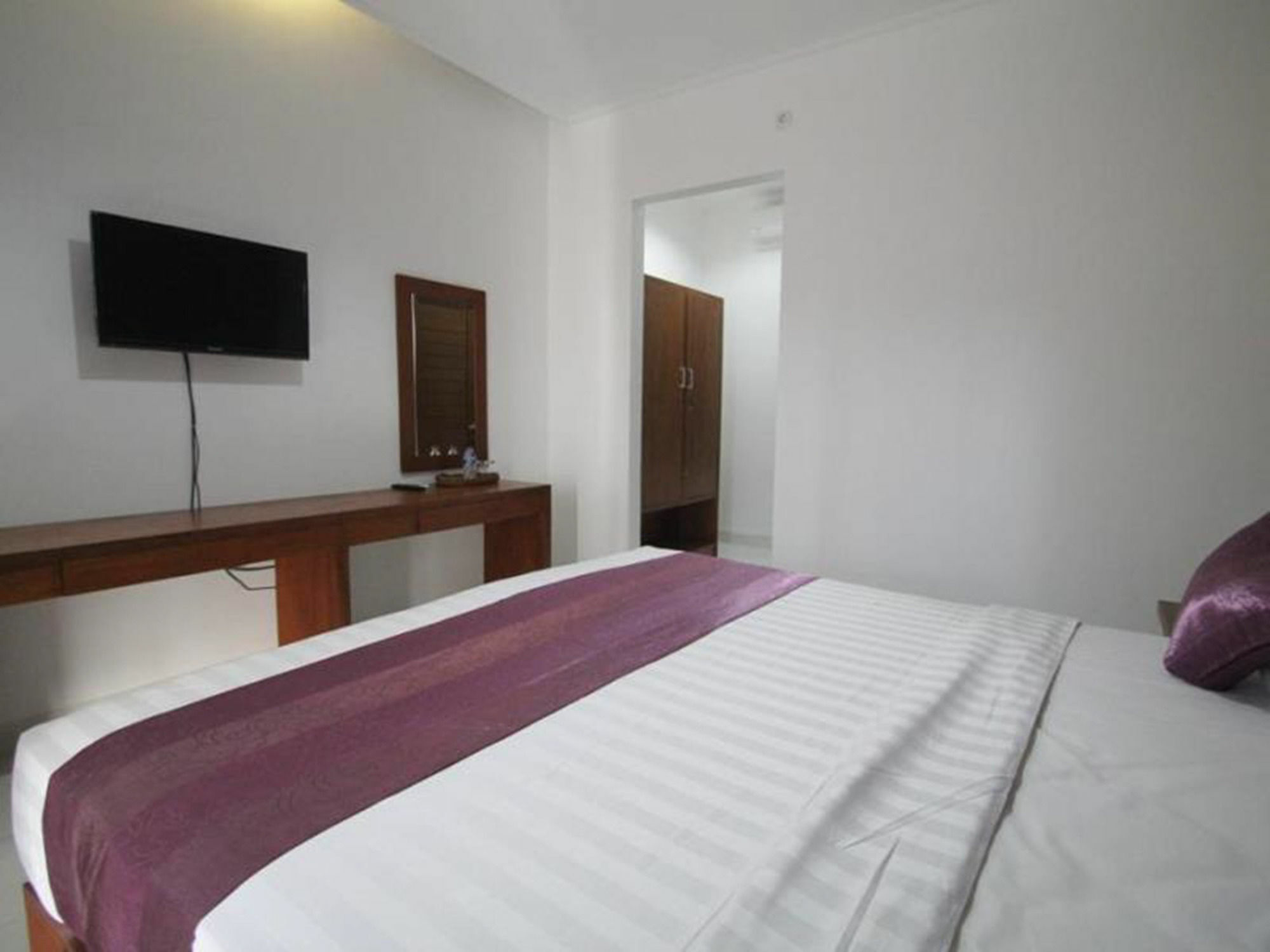 D'Gaduh Suite Kuta กูตา ภายนอก รูปภาพ
