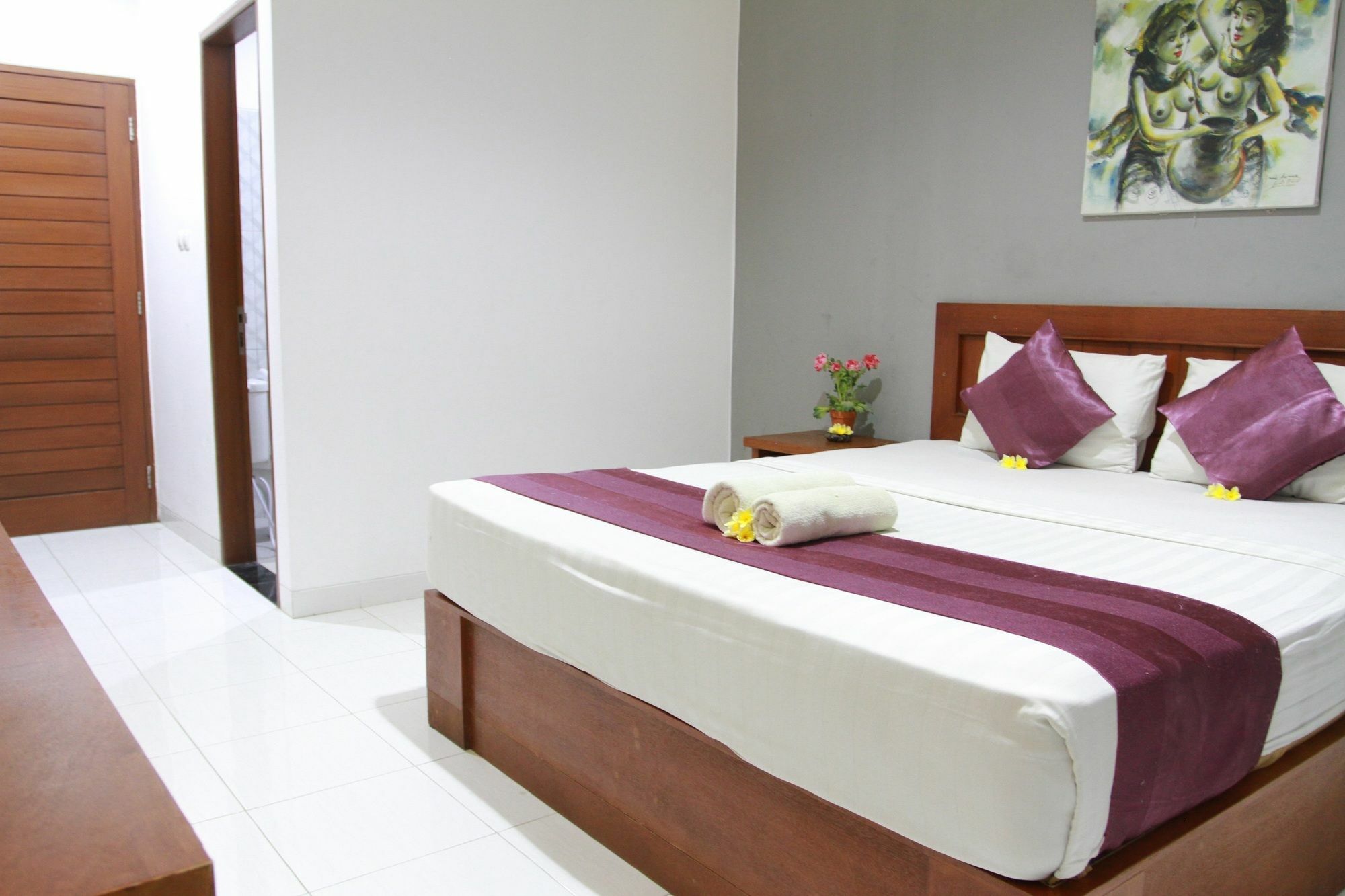 D'Gaduh Suite Kuta กูตา ภายนอก รูปภาพ