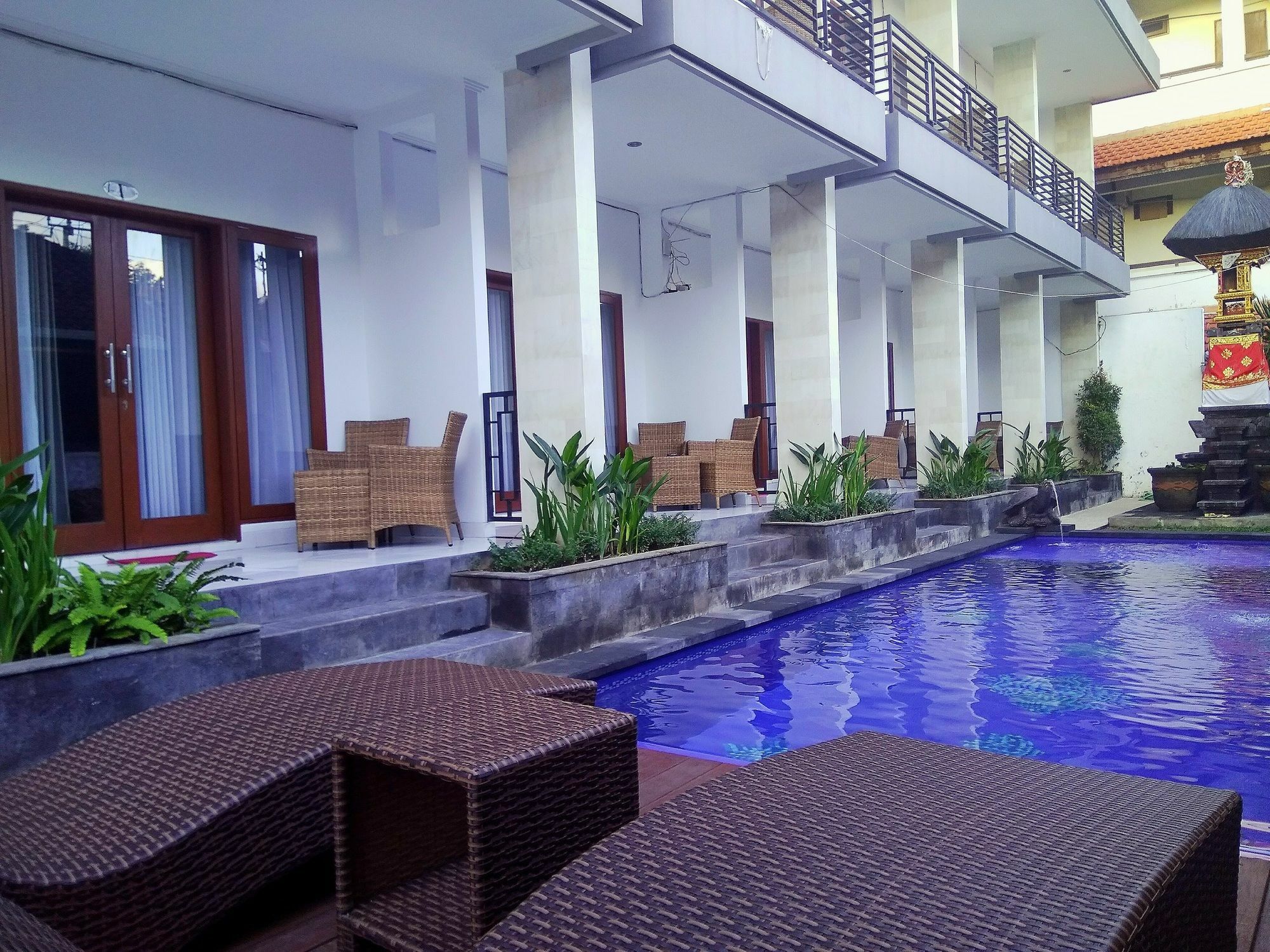 D'Gaduh Suite Kuta กูตา ภายนอก รูปภาพ