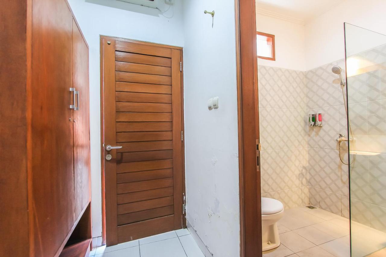 D'Gaduh Suite Kuta กูตา ภายนอก รูปภาพ