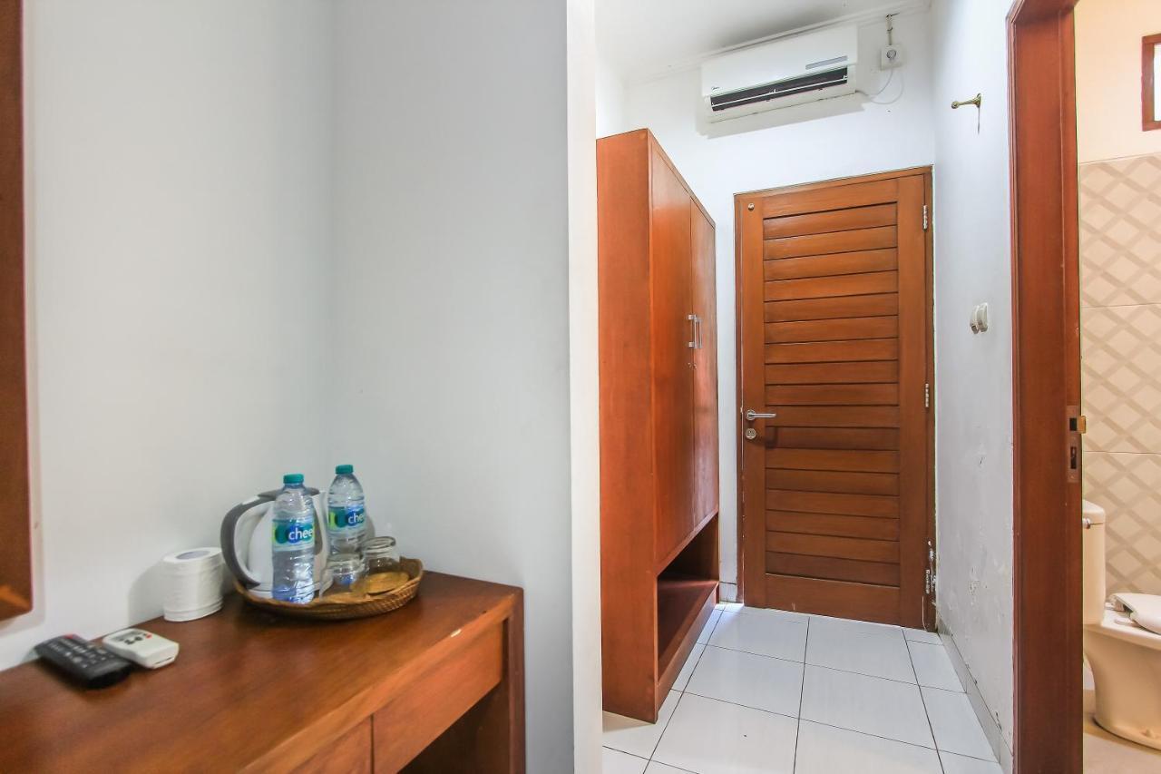 D'Gaduh Suite Kuta กูตา ภายนอก รูปภาพ
